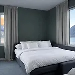 Private House On Cider Farm - Fjord, & Jetty Вилла Согндал