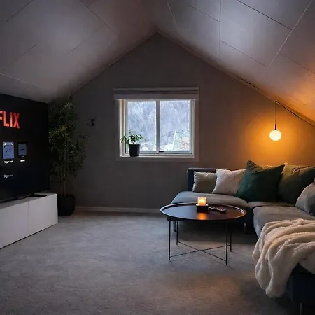 Villa Private House On Cider Farm - Fjord, & Jetty Sogndal